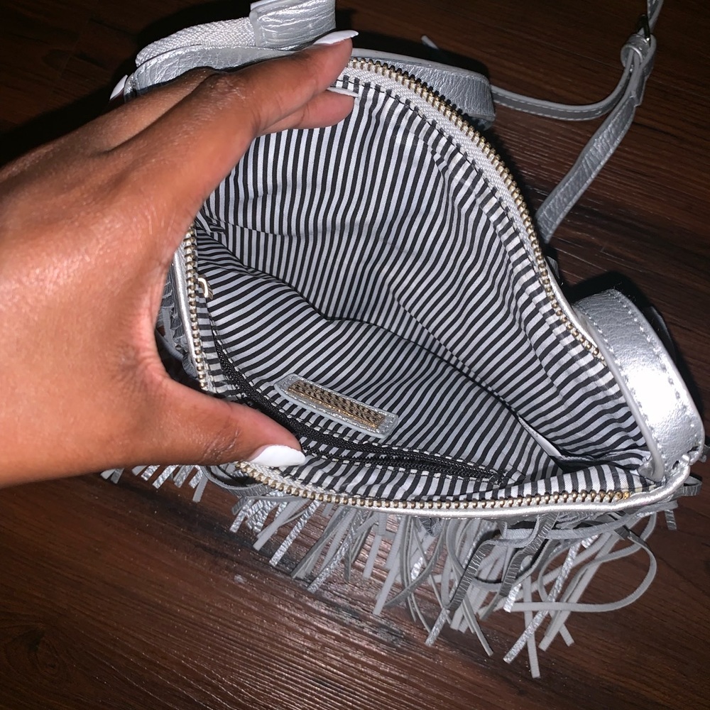 SILVER FRINGE SHOULDER BAG